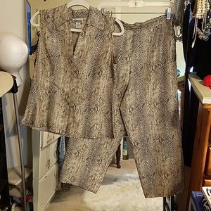 Pant set by ROBBIE BEE